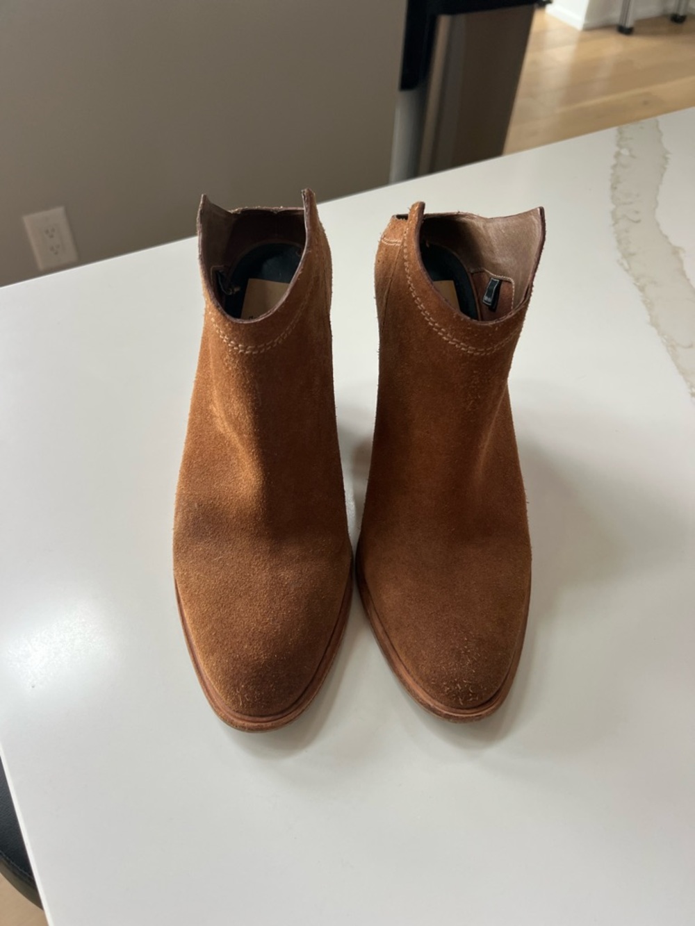 Dolce Vita Brown suede booties, 9 M